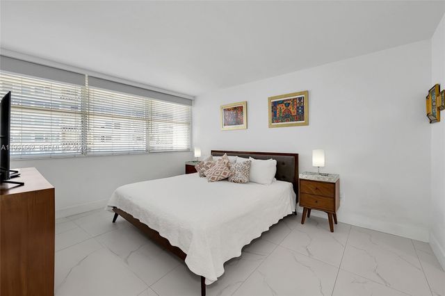 1420 Brickell Bay Dr 1003A, Miami, FL 33131