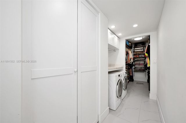 1420 Brickell Bay Dr 1003A, Miami, FL 33131