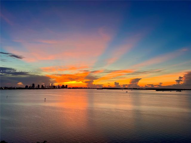 1420 Brickell Bay Dr 1003A, Miami, FL 33131