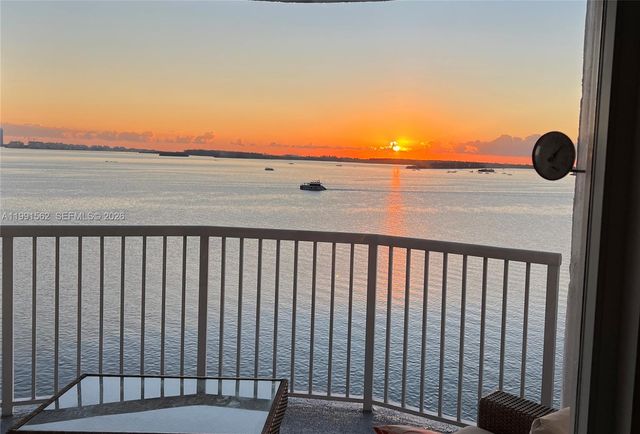 1420 Brickell Bay Dr 1003A, Miami, FL 33131