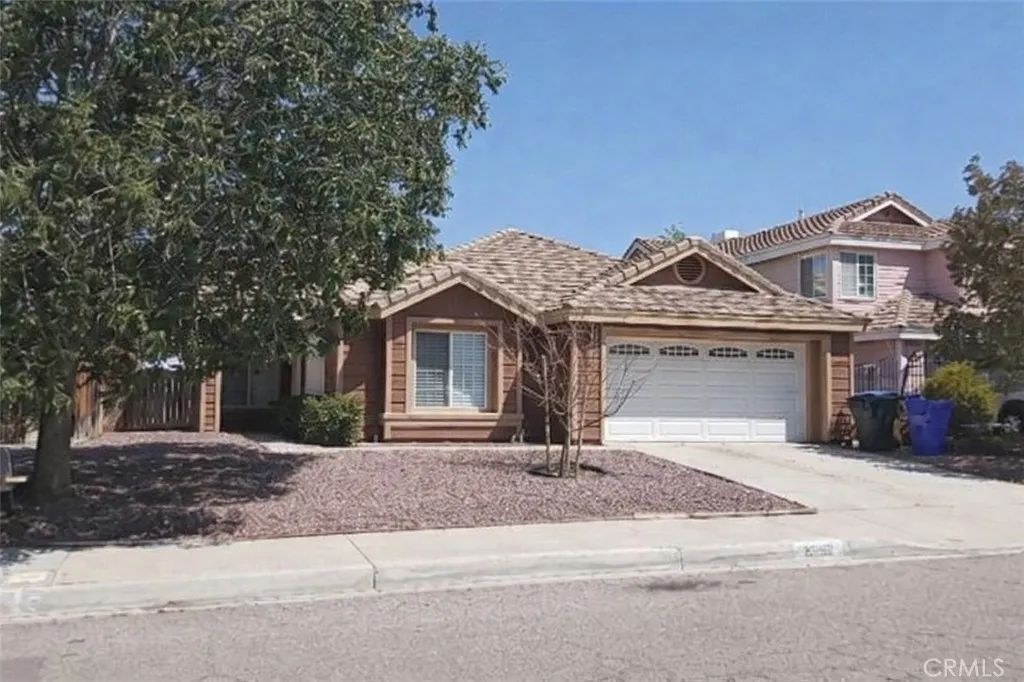 16283 Salinas, Victorville, CA 92394