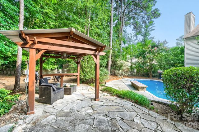 10701 Pomerane Place, Charlotte, NC 28277