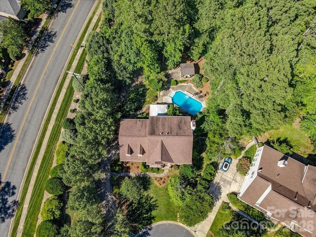10701 Pomerane Place, Charlotte, NC 28277