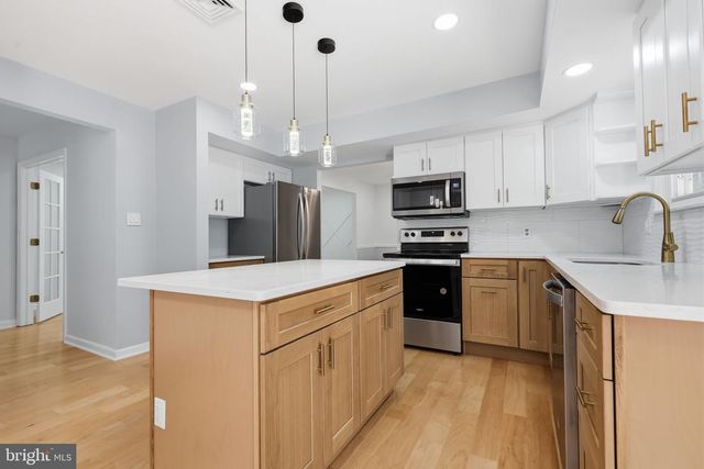 2461 PINE CONE RD, Warrington, PA 18976