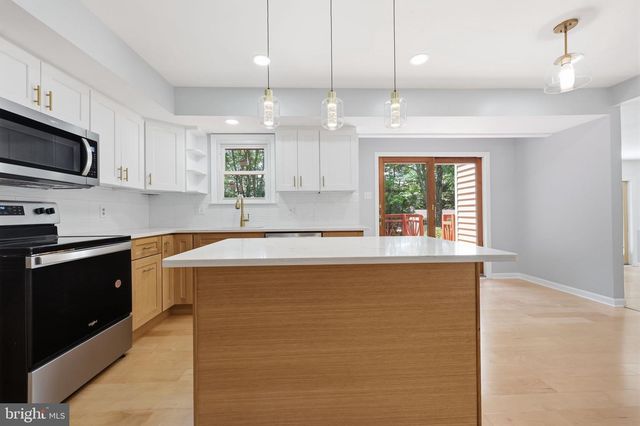 2461 PINE CONE RD, Warrington, PA 18976