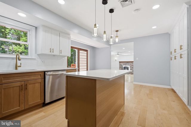 2461 PINE CONE RD, Warrington, PA 18976