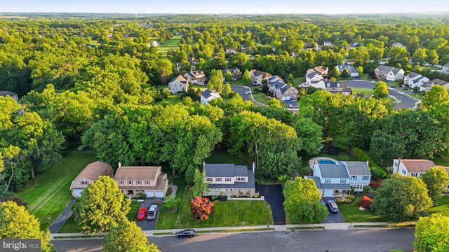 2461 PINE CONE RD, Warrington, PA 18976