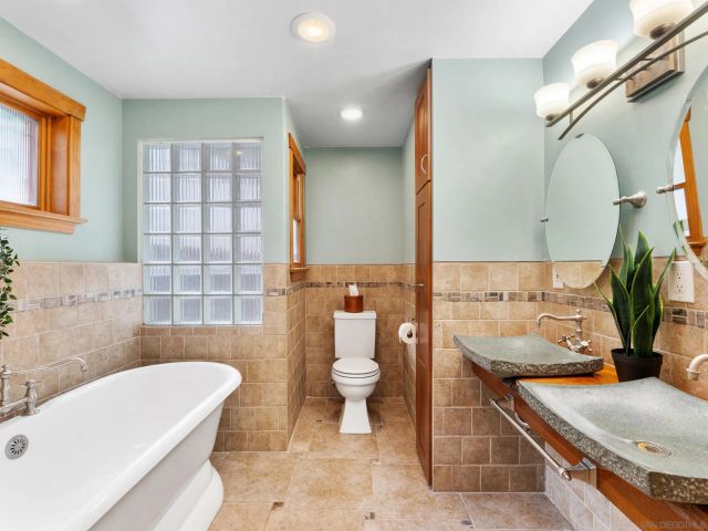 4516 Date Ave, La Mesa, CA 91941
