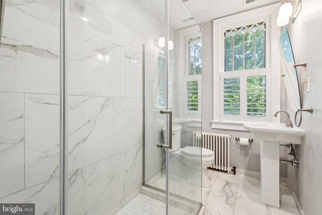 2 EVERGREEN LN, Haddonfield, NJ 08033