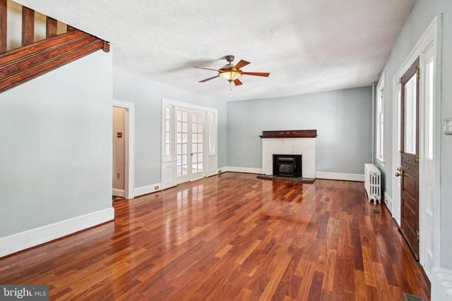 2 EVERGREEN LN, Haddonfield, NJ 08033
