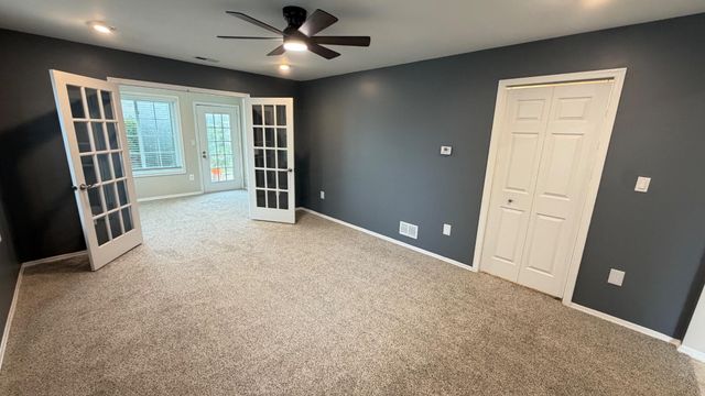 2 WINDMILL CT, Columbus, NJ 08022