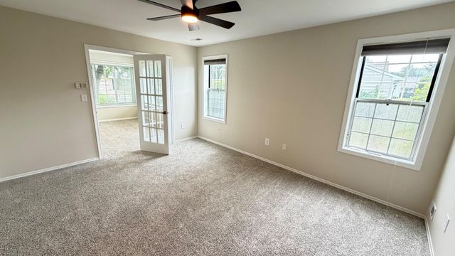 2 WINDMILL CT, Columbus, NJ 08022
