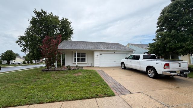 2 WINDMILL CT, Columbus, NJ 08022
