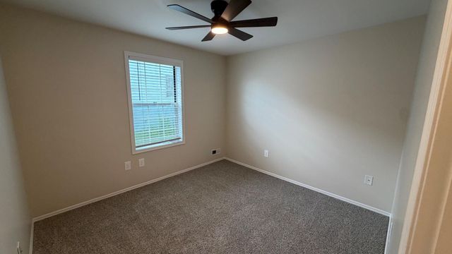 2 WINDMILL CT, Columbus, NJ 08022