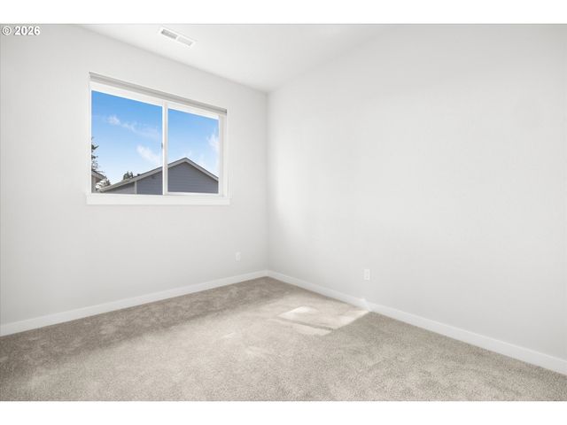 8805 N Dwight Ave, Portland, OR 97203