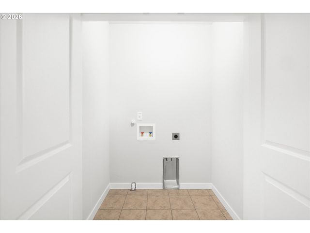 8805 N Dwight Ave, Portland, OR 97203