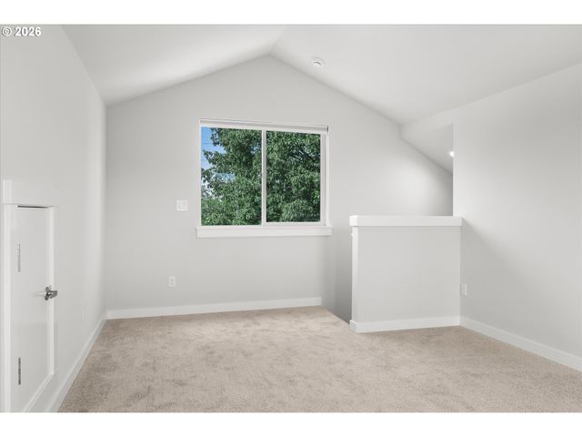 8805 N Dwight Ave, Portland, OR 97203