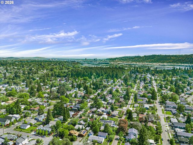 8805 N Dwight Ave, Portland, OR 97203