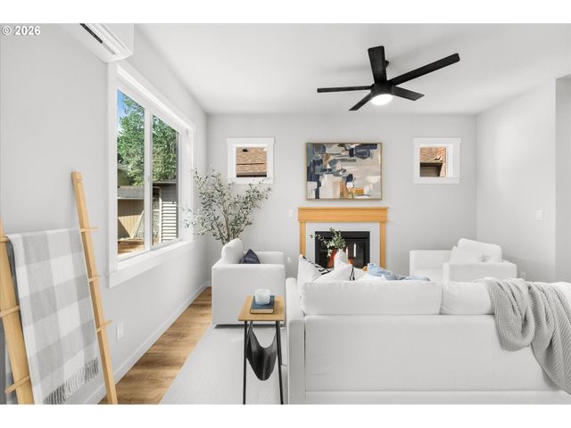8805 N Dwight Ave, Portland, OR 97203