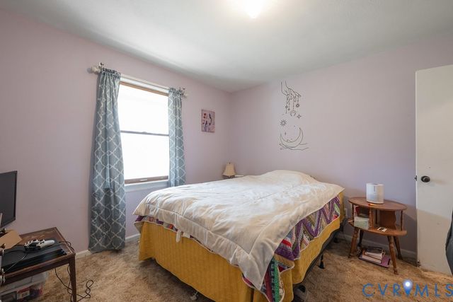 27 Sherwood Rd, Cartersville, VA 23027