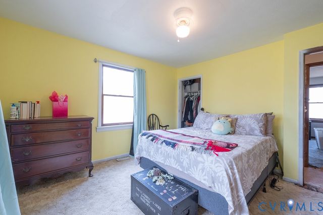 27 Sherwood Rd, Cartersville, VA 23027