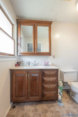 27 Sherwood Rd, Cartersville, VA 23027