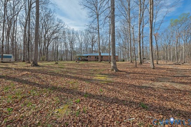 27 Sherwood Rd, Cartersville, VA 23027