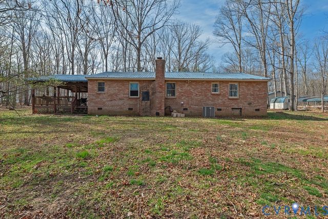 27 Sherwood Rd, Cartersville, VA 23027