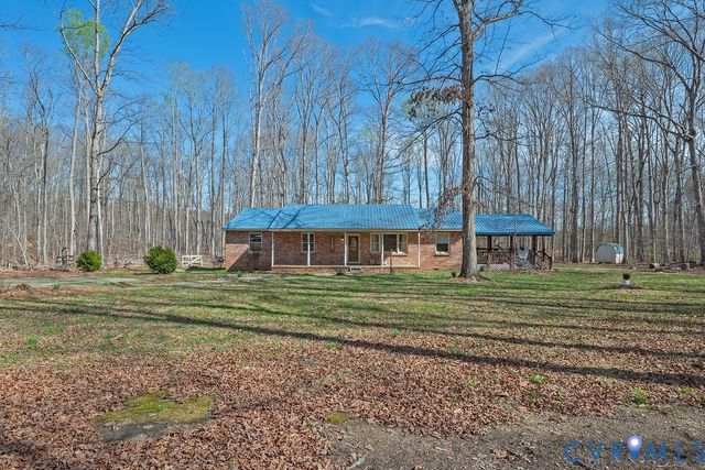 27 Sherwood Rd, Cartersville, VA 23027