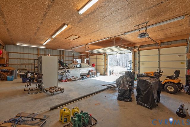 27 Sherwood Rd, Cartersville, VA 23027