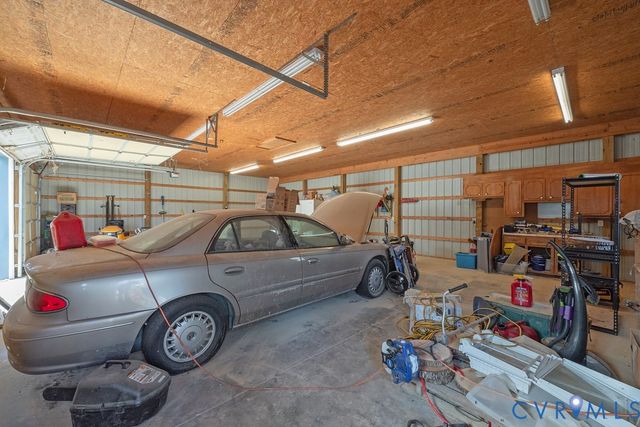 27 Sherwood Rd, Cartersville, VA 23027