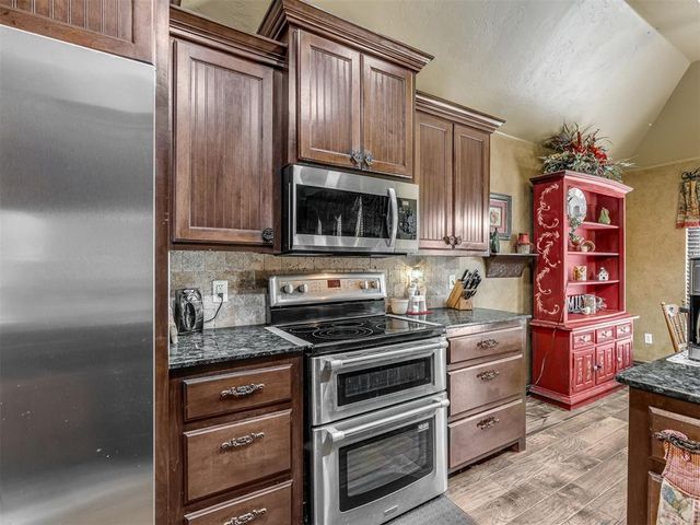 923 County Street 2935, Tuttle, OK 73089