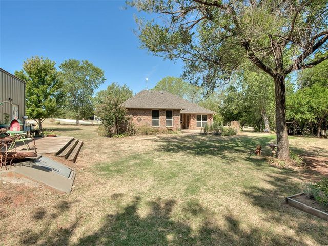 923 County Street 2935, Tuttle, OK 73089