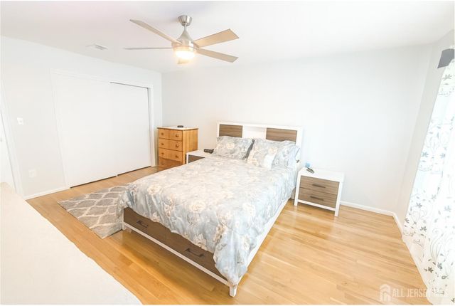 401 SHARON GARDEN Court, Woodbridge Proper, NJ 07095