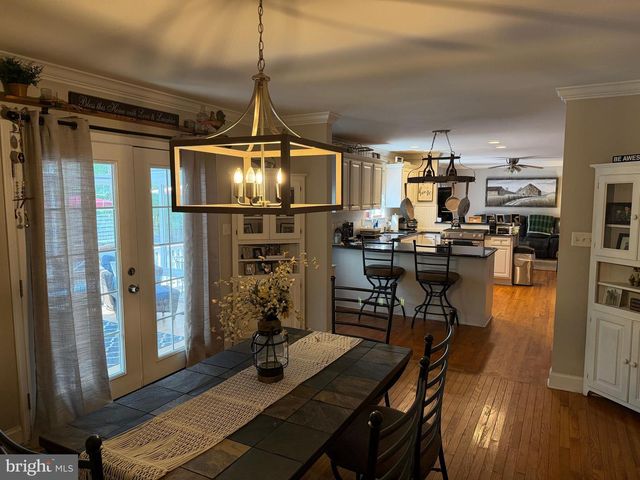 1400 STRAWBERRY ST., Mays Landing, NJ 08330