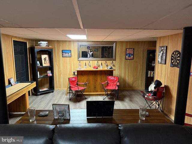 1400 STRAWBERRY ST., Mays Landing, NJ 08330