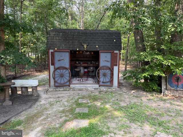 1400 STRAWBERRY ST., Mays Landing, NJ 08330