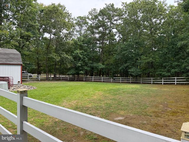 1400 STRAWBERRY ST., Mays Landing, NJ 08330