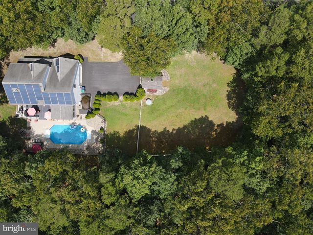 1400 STRAWBERRY ST., Mays Landing, NJ 08330