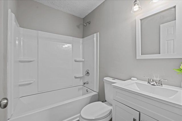 326 Millbank Road, Wellford, SC 29385