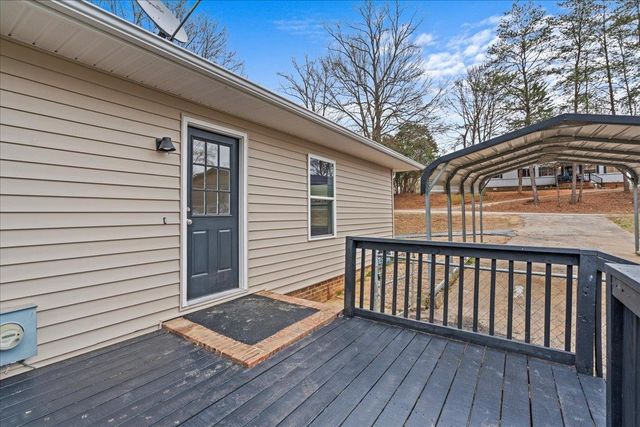 326 Millbank Road, Wellford, SC 29385