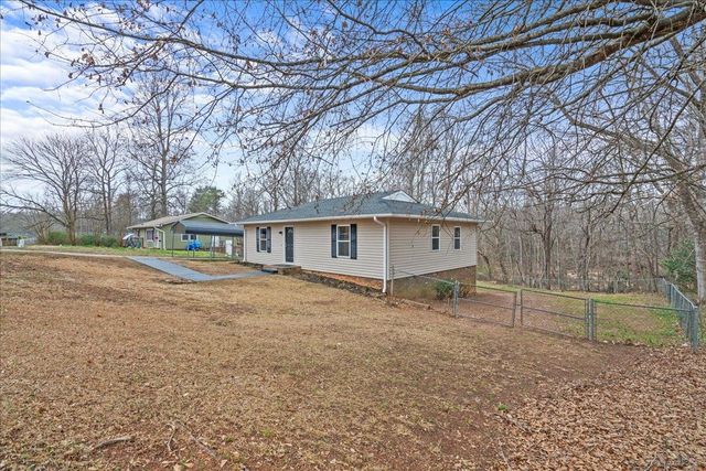 326 Millbank Road, Wellford, SC 29385