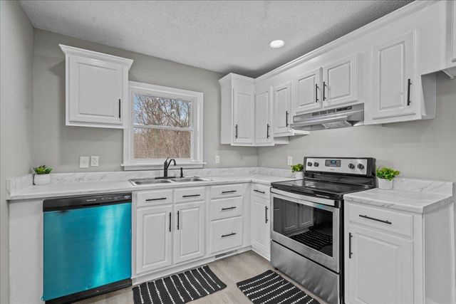 326 Millbank Road, Wellford, SC 29385