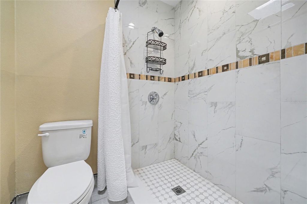 Image 18 of property listing at 6203 TEBBETTS DRIVE, Orlando, FL 32808
