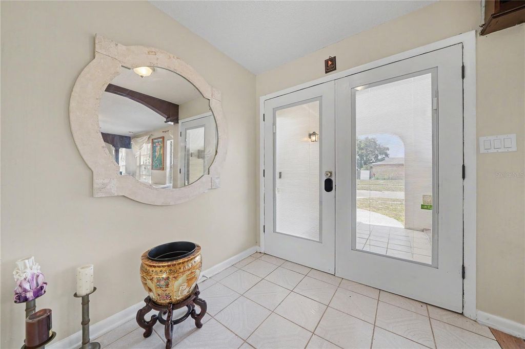Image 3 of property listing at 6203 TEBBETTS DRIVE, Orlando, FL 32808