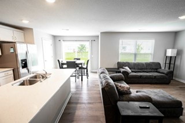 5502 144th Street, Urbandale, IA 50323