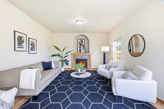 1173 Kensington Way, Richland, WA 99352