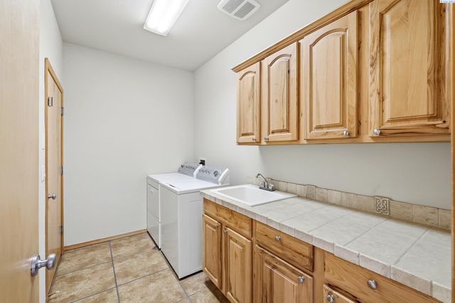 1173 Kensington Way, Richland, WA 99352