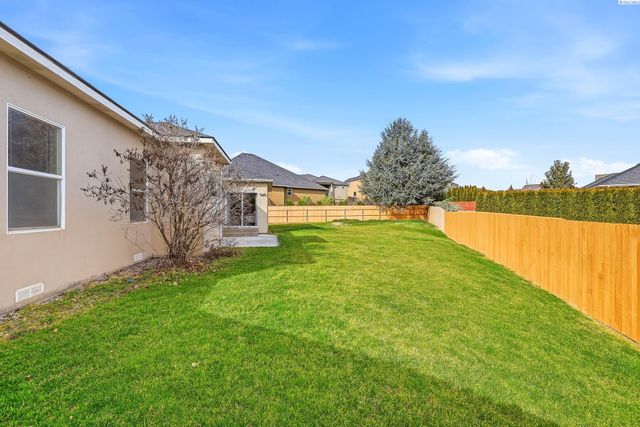 1173 Kensington Way, Richland, WA 99352