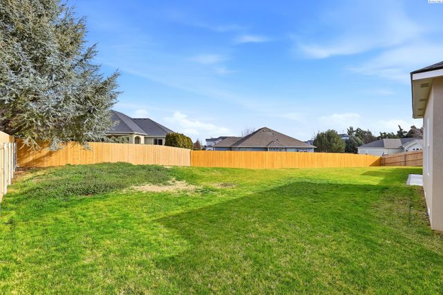 1173 Kensington Way, Richland, WA 99352